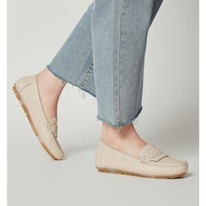 Bs. MSRP $46 NWB GASFLY BEIGE TEXTURED PENNY LOAFER FLATS ♡SIZE 7♡